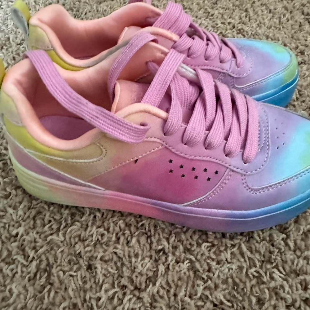 Girls, Skechers , rainbow sneakers, platform size 1.5